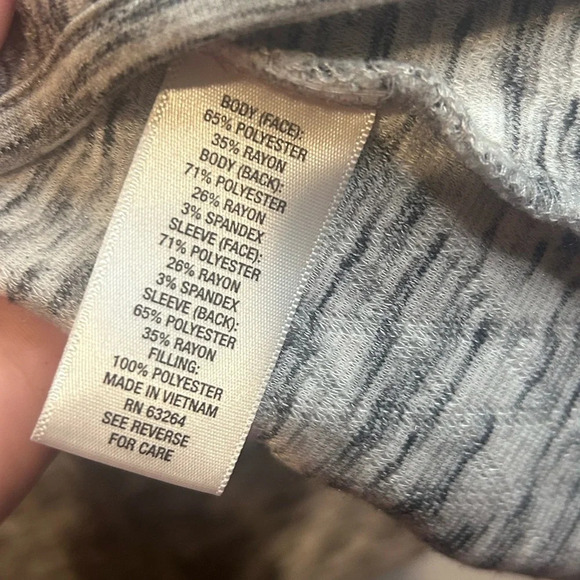 SUNDAY sweater/jacket. Size medium - Picture 5 of 5